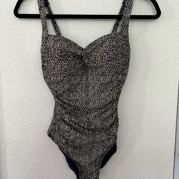 Nip Tuck Shirred Maillot Stripe Size 4 - Picture 1 of 4